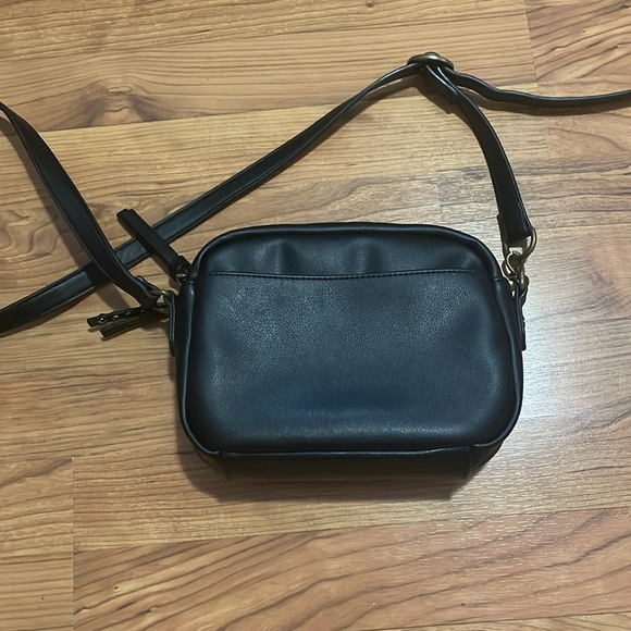 Frye and Co. Charlotte Crossbody Bag - Picture 5 of 8
